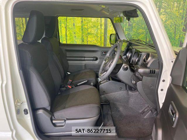 Suzuki JIMNY 2025-05 8208032-7