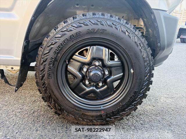 Suzuki JIMNY 2022-07 8208045-13