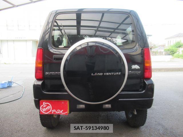 Suzuki JIMNY 2014-12 8208064-11