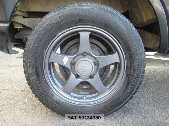 Suzuki JIMNY 2014-12 8208064-13