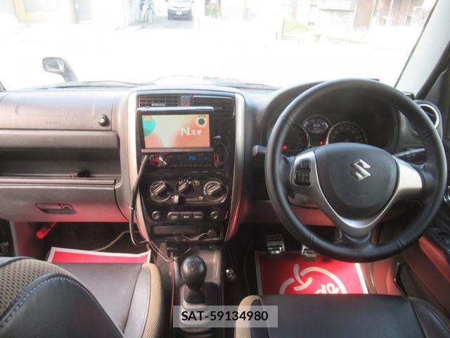 Suzuki JIMNY 2014-12 8208064-1