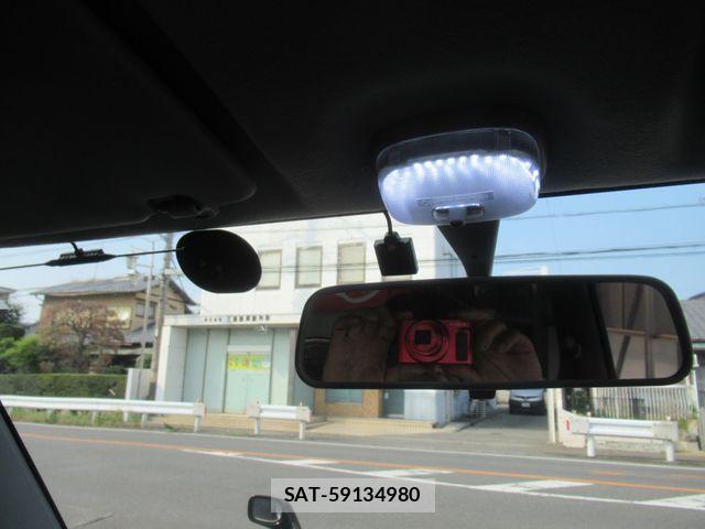 Suzuki JIMNY 2014-12 8208064-20