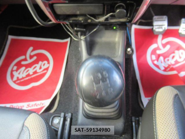 Suzuki JIMNY 2014-12 8208064-22
