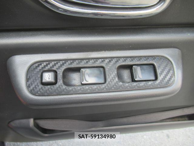 Suzuki JIMNY 2014-12 8208064-23