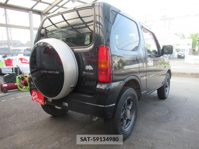 Suzuki JIMNY 2014-12 8208064-2
