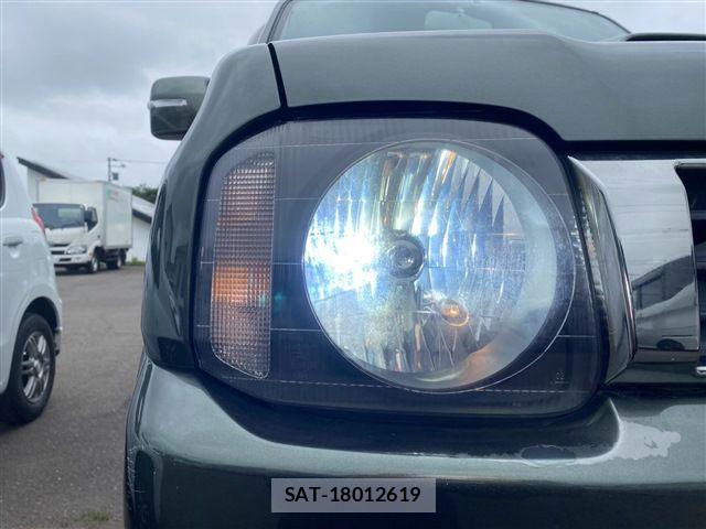 Suzuki JIMNY 2014-12 8208053-9