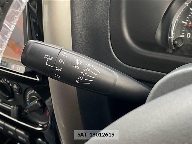 Suzuki JIMNY 2014-12 8208053-18