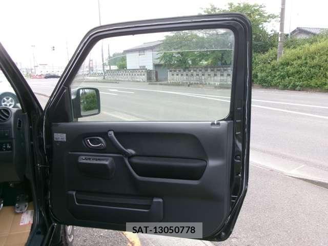 Suzuki JIMNY 2014-09 8208057-14