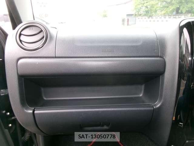 Suzuki JIMNY 2014-09 8208057-29