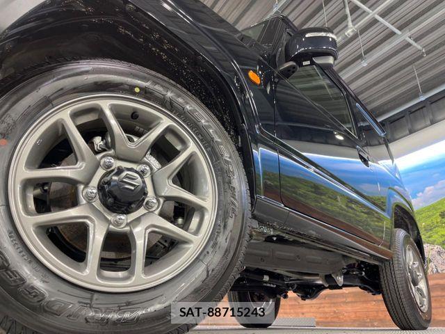 Suzuki JIMNY 2025-04 8208037-12