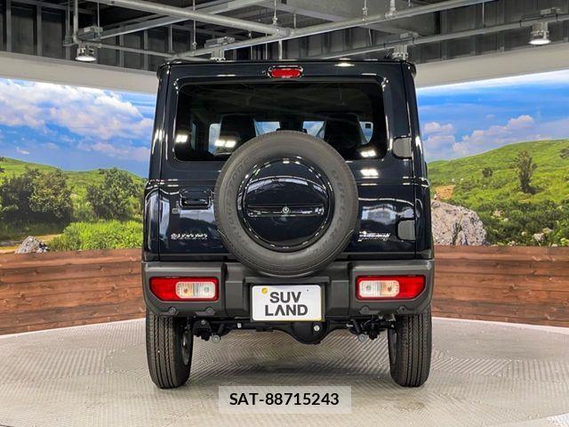 Suzuki JIMNY 2025-04 8208037-14