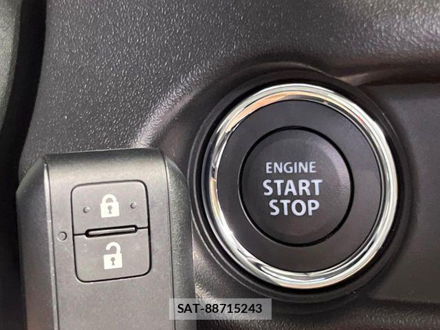 Suzuki JIMNY 2025-04 8208037-6