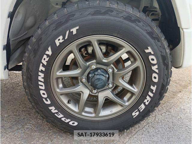 Suzuki JIMNY 2019-12 8208040-14