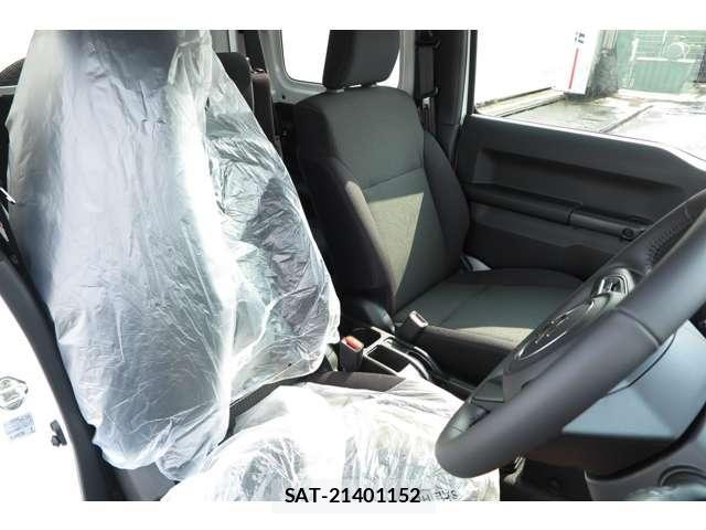 Suzuki JIMNY 2026-07 8208031-10