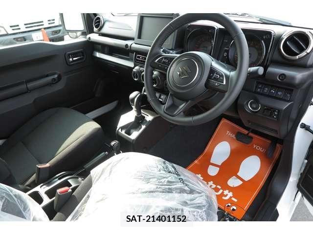 Suzuki JIMNY 2026-07 8208031-12