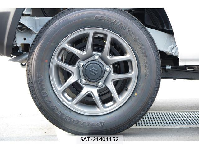 Suzuki JIMNY 2026-07 8208031-27