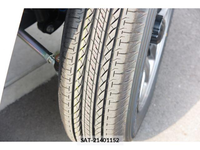 Suzuki JIMNY 2026-07 8208031-28