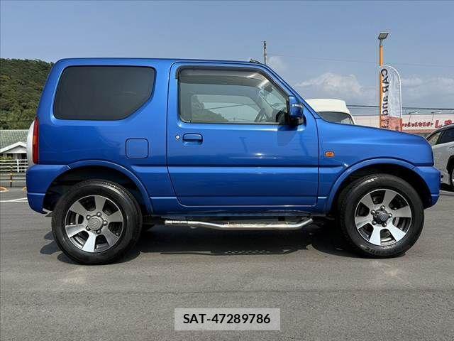 Suzuki JIMNY 2011-01 8208061-10