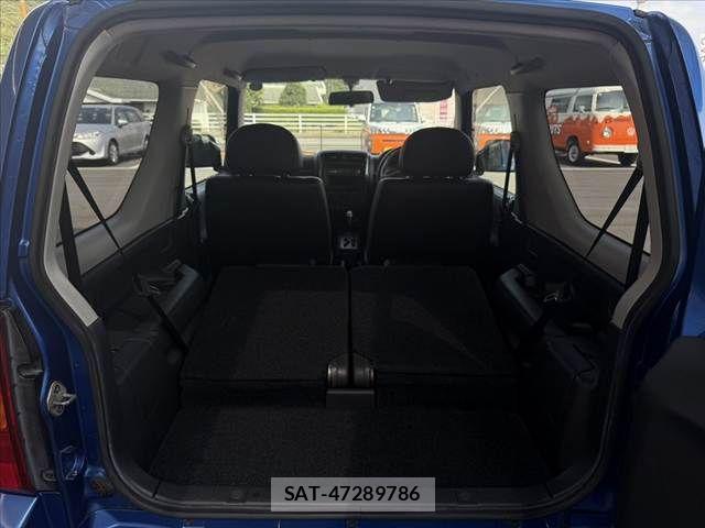 Suzuki JIMNY 2011-01 8208061-18