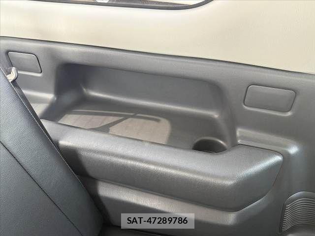 Suzuki JIMNY 2011-01 8208061-27