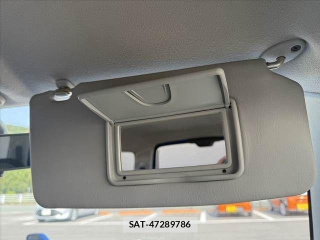 Suzuki JIMNY 2011-01 8208061-29