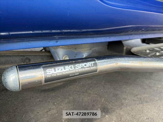 Suzuki JIMNY 2011-01 8208061-3