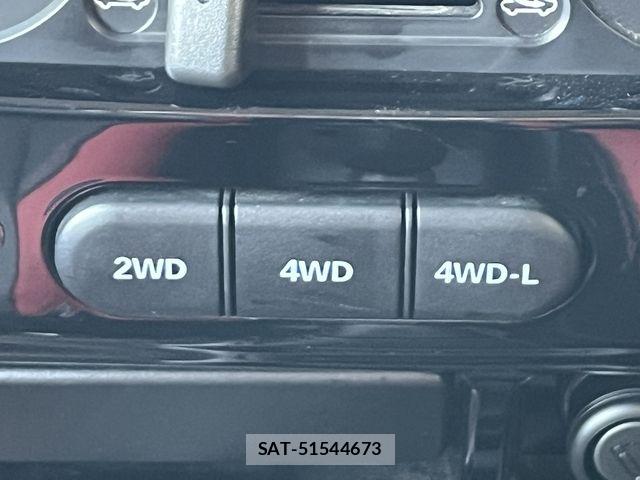 Suzuki JIMNY 2014-02 8208056-10