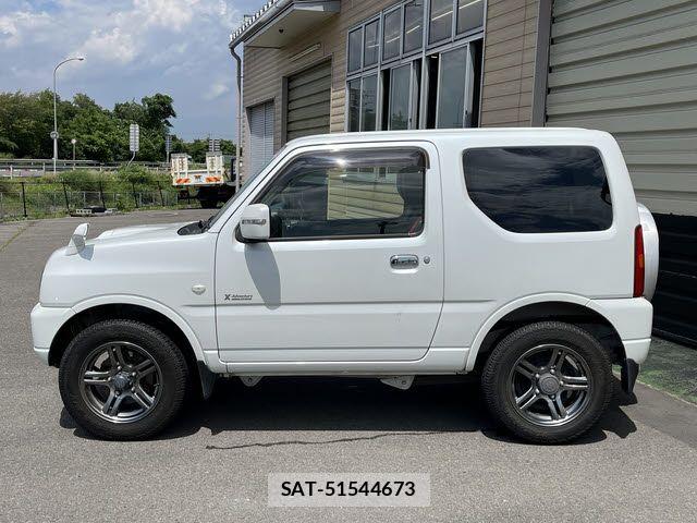 Suzuki JIMNY 2014-02 8208056-23