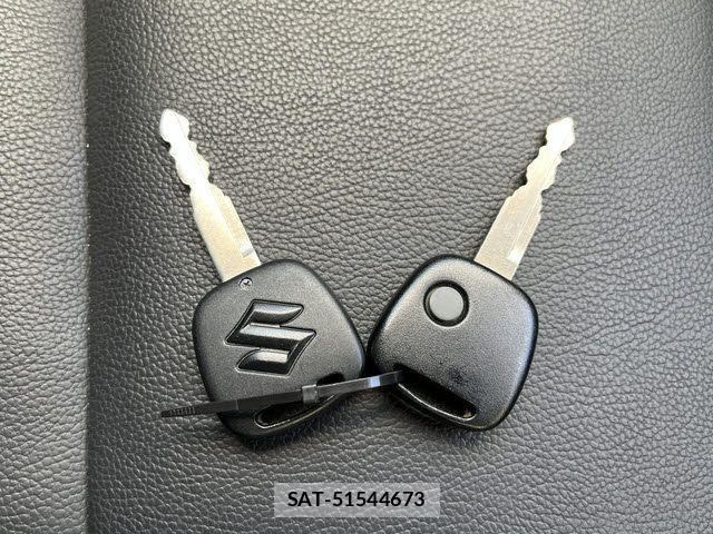 Suzuki JIMNY 2014-02 8208056-25