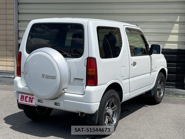Suzuki JIMNY 2014-02 8208056-2