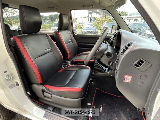 Suzuki JIMNY 2014-02 8208056-3