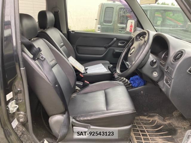 Suzuki JIMNY 2011-06 8230479-14