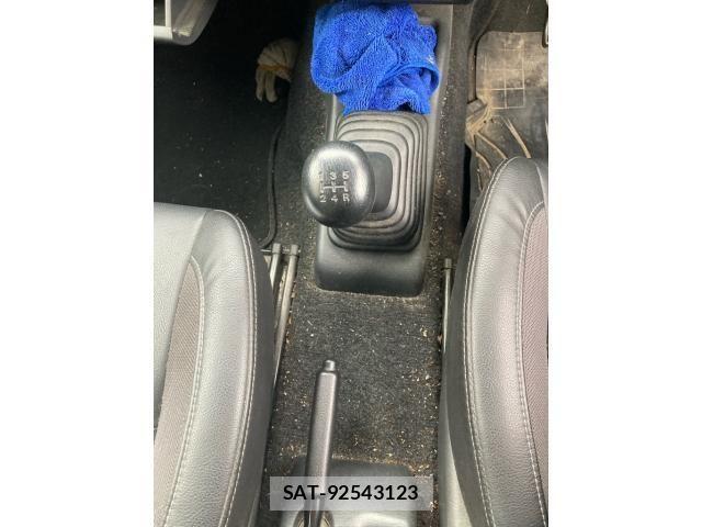 Suzuki JIMNY 2011-06 8230479-23