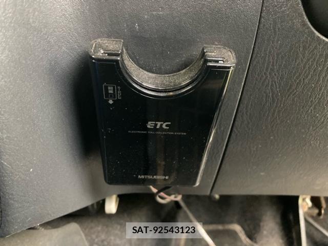 Suzuki JIMNY 2011-06 8230479-25
