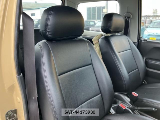 Suzuki JIMNY 2004-09 8230472-13