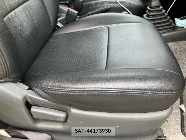Suzuki JIMNY 2004-09 8230472-15