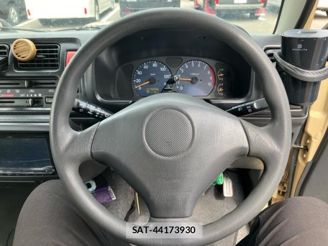 Suzuki JIMNY 2004-09 8230472-16
