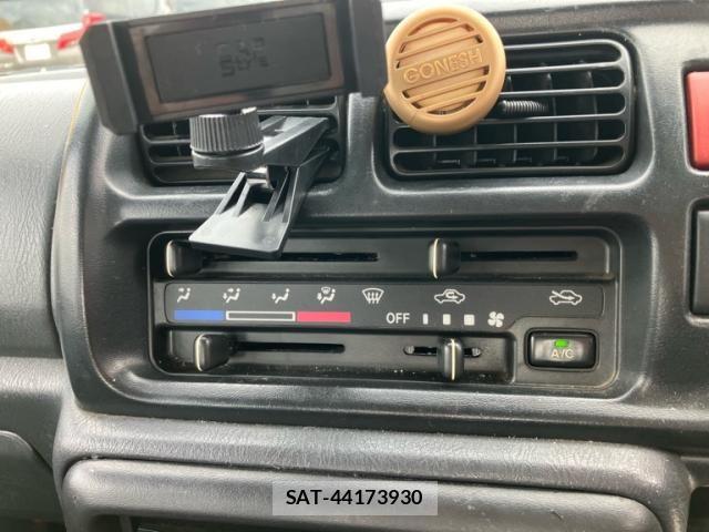 Suzuki JIMNY 2004-09 8230472-17