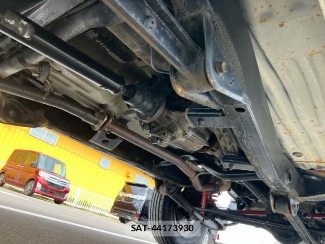 Suzuki JIMNY 2004-09 8230472-5