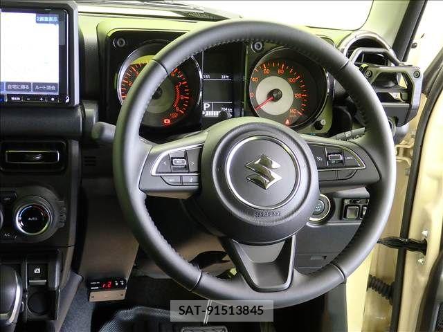 Suzuki JIMNY 2024-11 8230457-9
