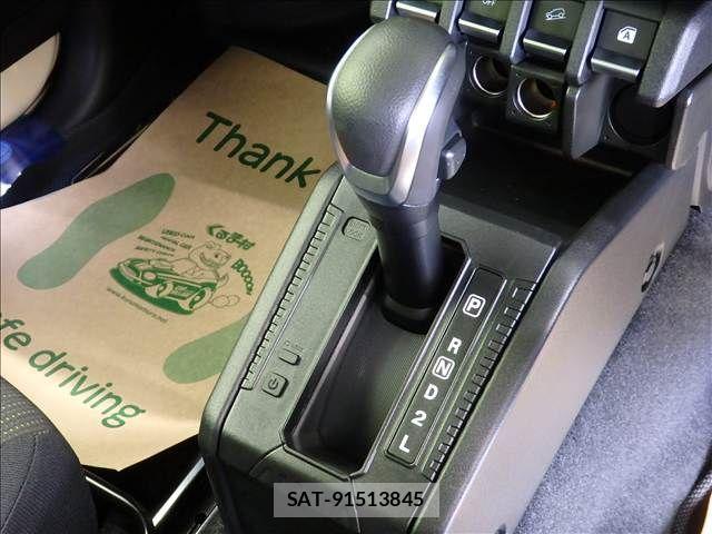 Suzuki JIMNY 2024-11 8230457-15
