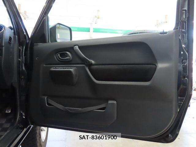 Suzuki JIMNY 2005-09 8230478-17