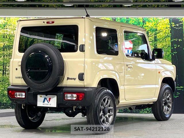 Suzuki JIMNY 2025-11 8245518-16