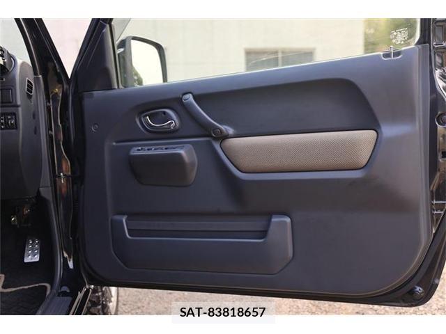 Suzuki JIMNY 2017-11 8245541-14