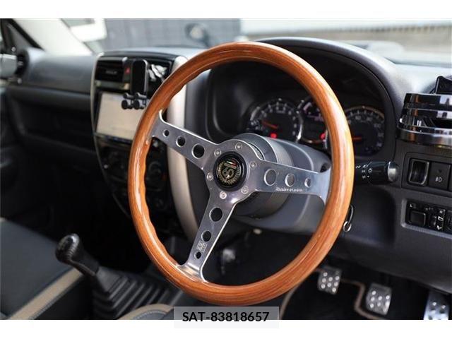 Suzuki JIMNY 2017-11 8245541-18