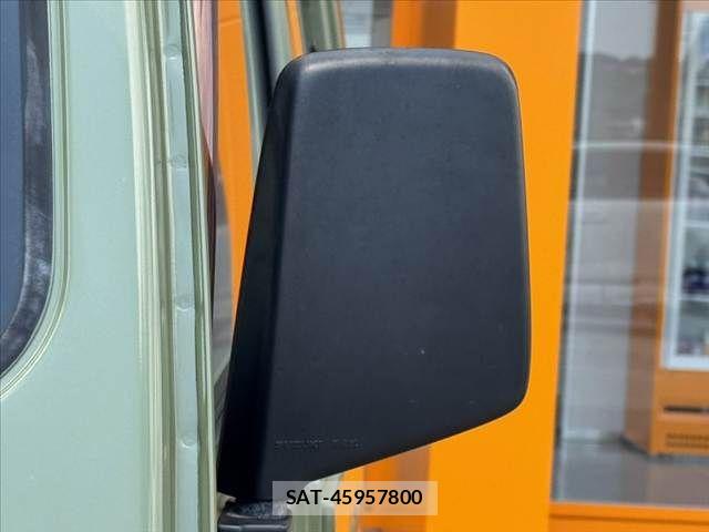 Suzuki JIMNY 1996-01 8245543-28