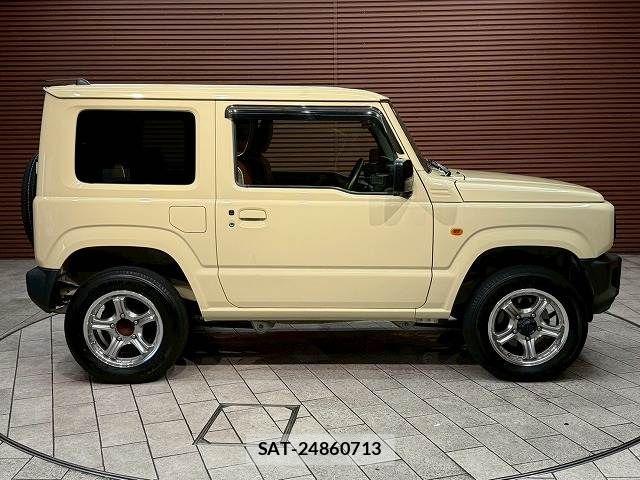 Suzuki JIMNY 2023-08 8245535-17