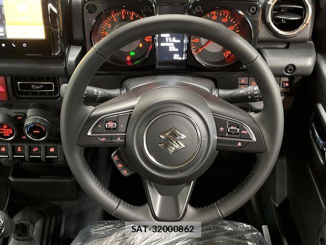 Suzuki JIMNY 2026-03 8245515-11