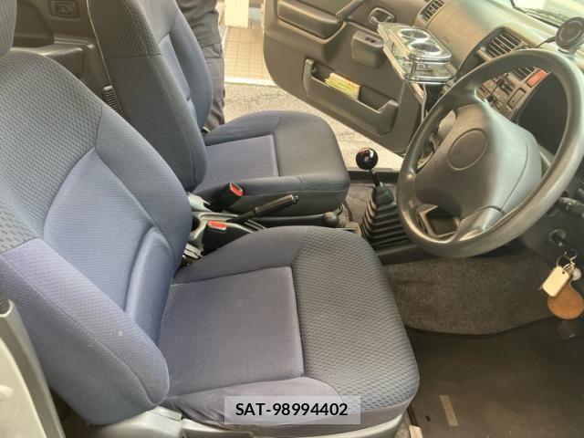Suzuki JIMNY 2002-11 8245542-11
