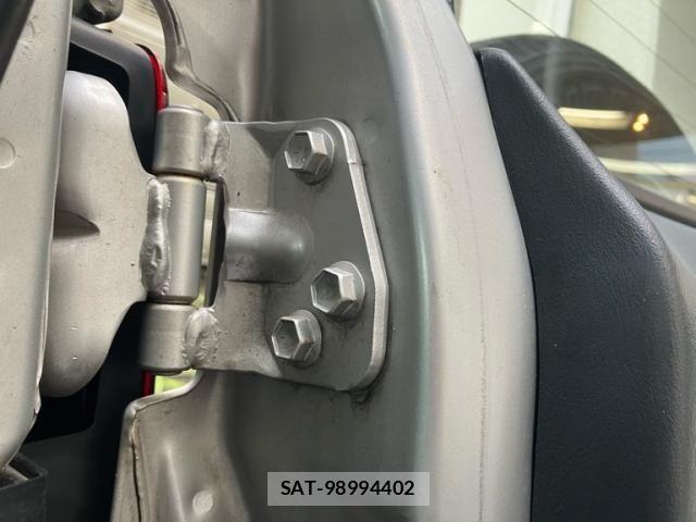 Suzuki JIMNY 2002-11 8245542-17